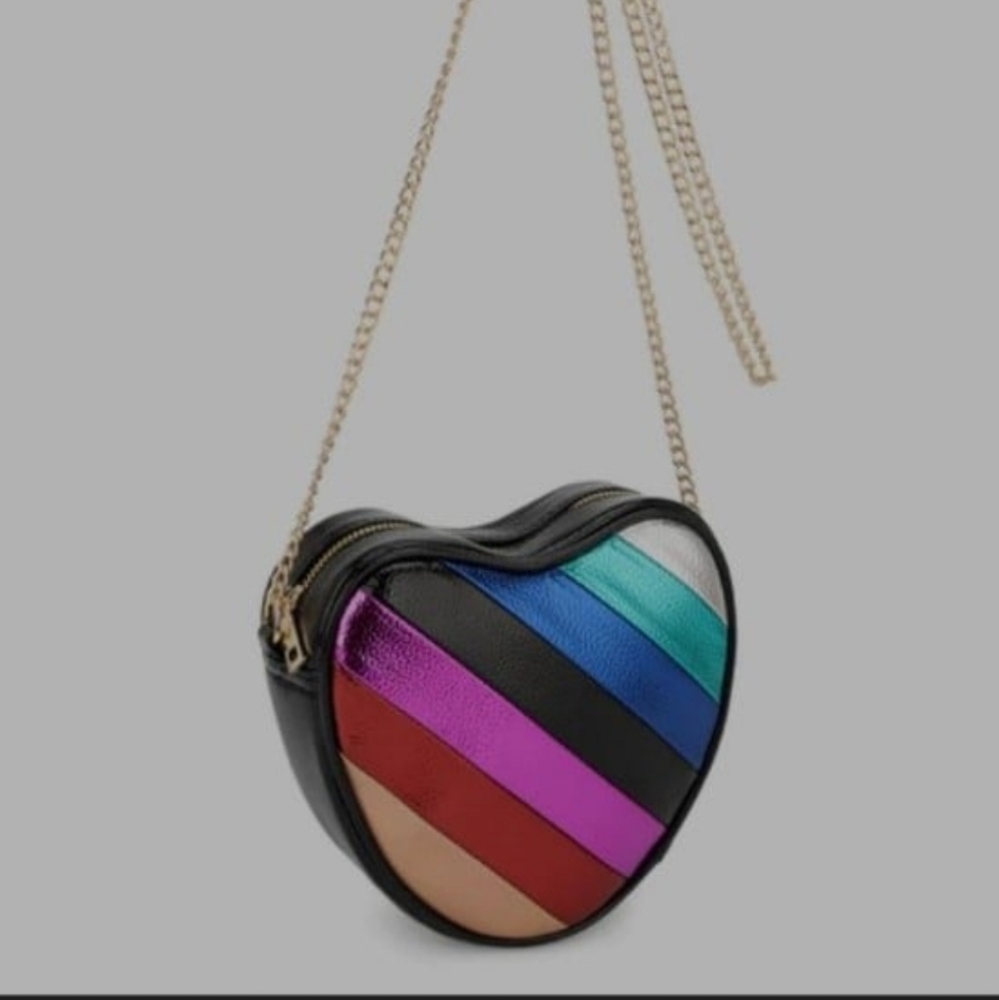 Heart Crossbody